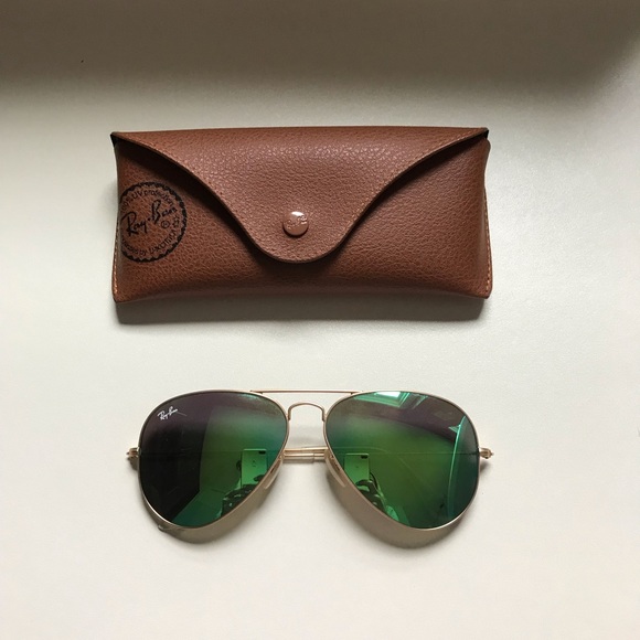 Ray-Ban Accessories - Ray-Ban Green Flash Lens Aviator Sunglasses RB3025